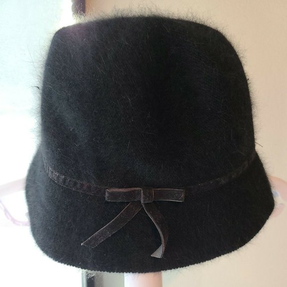 GAP Accessories - Gap Bucket Hat Vintage Y2K S/M Rabbit Hair Wool Blend Eyelash Black Velvet Bow